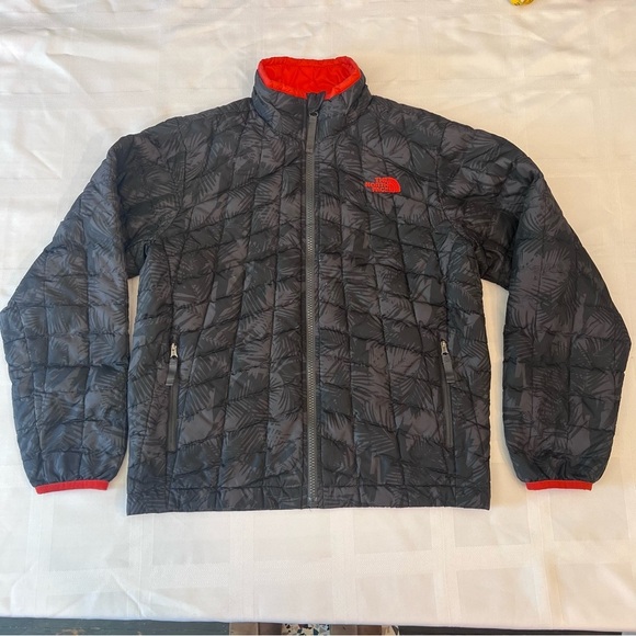 Youth The North Face Black & Orange lightweight jacket - Picture 2 of 7